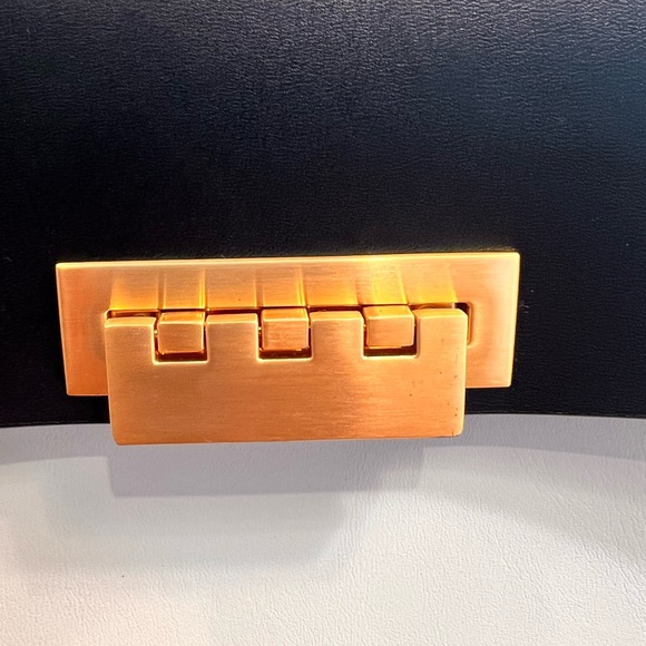 Zac Posen Eartha ColorBlock Black & Cream Convertible Satchel EUC SOLD OUT Every - Picture 9 of 17